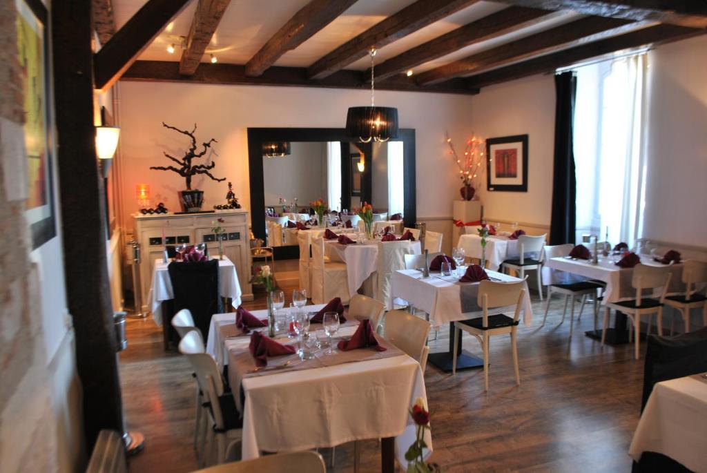 Le Beffroi Aparthotel Tournon-d'Agenais ภายนอก รูปภาพ
