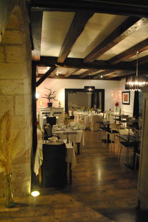 Le Beffroi Aparthotel Tournon-d'Agenais ภายนอก รูปภาพ